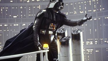 El traje perteneció a Bryce Kermit Eller, que, como modelo, se metió en el personaje de Darth Vader en numerosas convenciones.