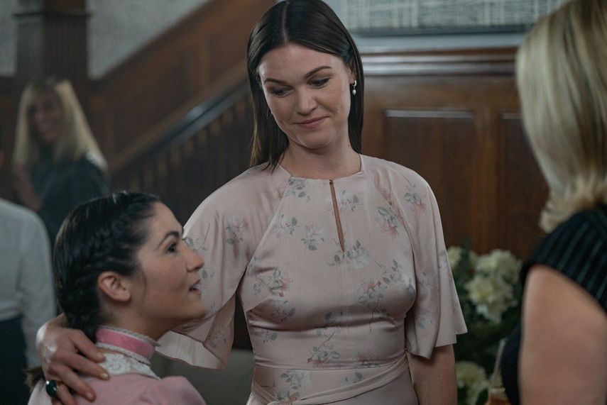 Isabelle Fuhrman y&nbsp;Julia Stiles en una escena de La huérfana: El origen.&nbsp;