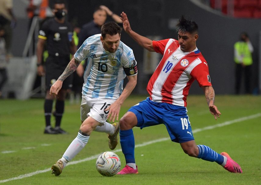 Leo Messi, capitán de Argentina, en un juego de Copa América contra Paraguay