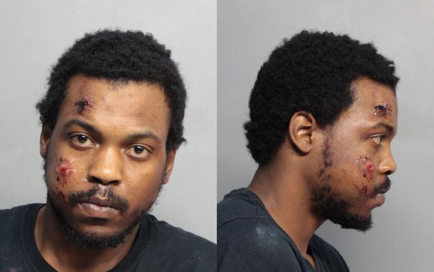 Damon Londen Woodard enfrenta una fianza de 18.500 dólares.&nbsp;