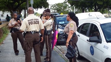 La Policía de Miami-Dade y municipalidades toman en cuenta el boletín de seguridad. (JESÚS HERNÁNDEZ)