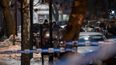 La policía y las unidades de protección civil aseguran la escena del crimen después de que un hombre armado matara a varias personas en el pueblo de Bajice, cerca de Cetinje, el 1 de enero de 2025.