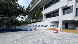 Sede del ayuntamiento de Miami Beach, uno de los precintos habilitados para votación anticipada Sede del ayuntamiento de Miami Beach, uno de los precintos habilitados para votación anticipada