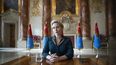 En esta imagen proporcionada por HBO, Kate Winslet en una escena de The Regime.