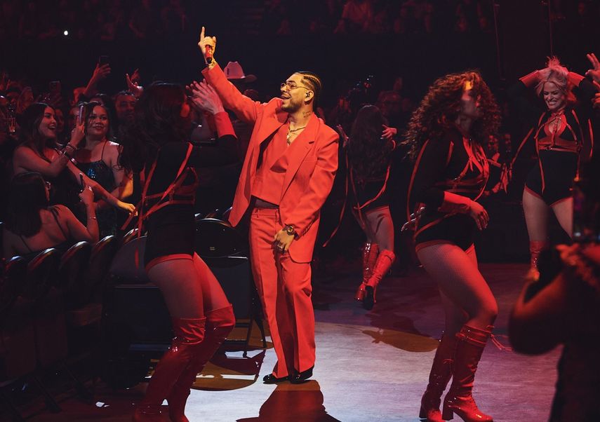 Ryan Castro se presenta en la ceremonia de la novena edición de los Latin AMAs el 25 de abril de 2024 en el MGM Grand Garden Arena de Las Vegas.