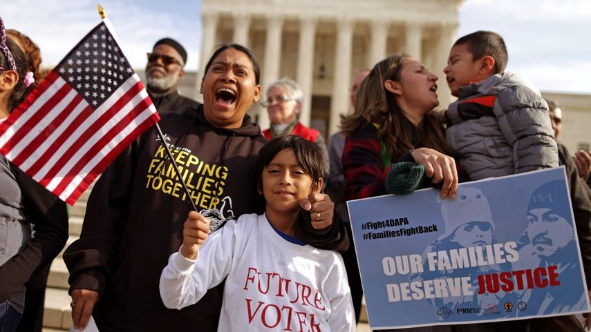 Latinos que viven en EEUU reclaman derechos y reivindicaciones en Washington