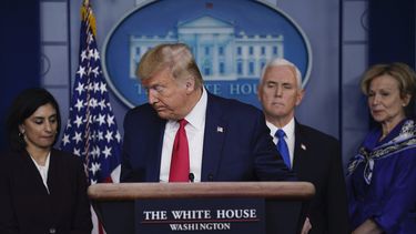 El presidente Donald Trump habla durante una conferencia de prensa en la Casa Blanca, Washington, mi&eacute;rcoles 18 de marzo de 2020.