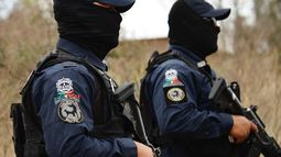 Policías de México durante un operativo.