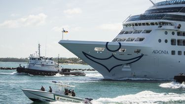 Crucero zarpando del Puerto de Miami.