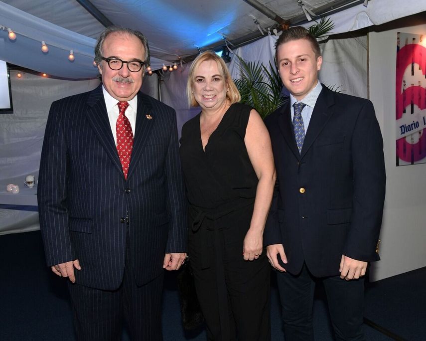 Asdrubal Aguiar, Mariela Aguiar y Santiago Aguiar.