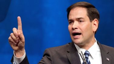 Antes de restablecer relaciones diplomáticas con La Habana, el senador hispano también quiere que el gobierno de Raúl Castro repatríe a terroristas. (Archivo) 