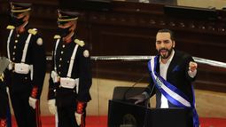 El presidente salvadoreño Nayib Bukele pronuncia su discurso anual a la nación ante el Congreso en San Salvador, El Salvador.&nbsp;