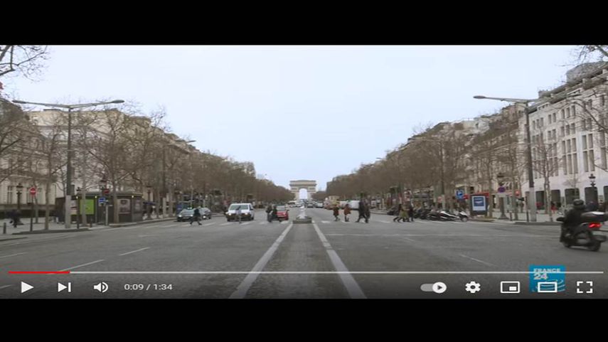Los Campos Elíseos buscan su renacimiento con las fiestas navideñas.