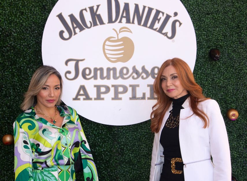 Michelle Pacheco y Mari Martínez.
