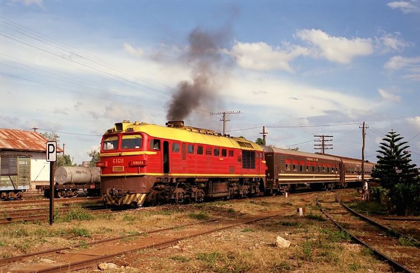 Trenes cubanos presentan deterioro por el uso