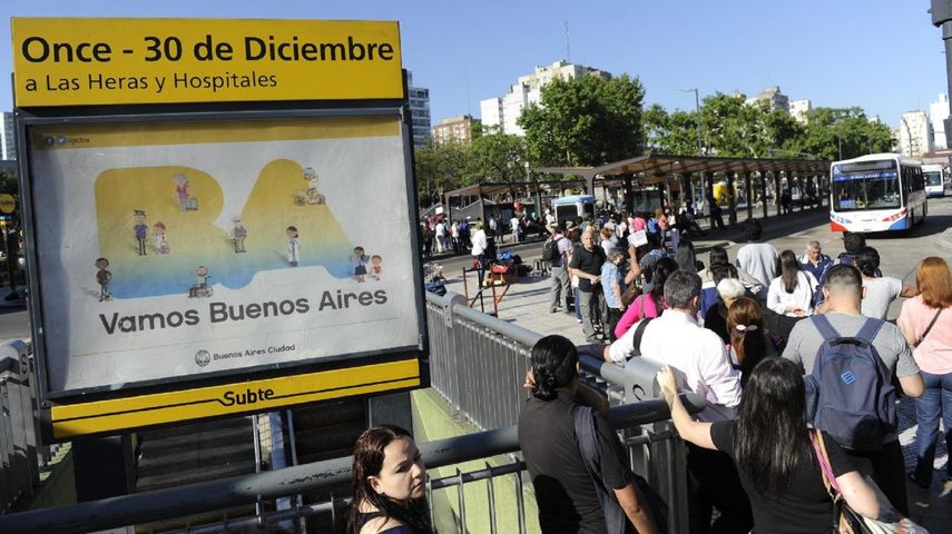 Los delegados del servicio de autobuses en la zona sur decidieron realizar un paro hasta la medianoche de hoy en reclamo de mayor seguridad.