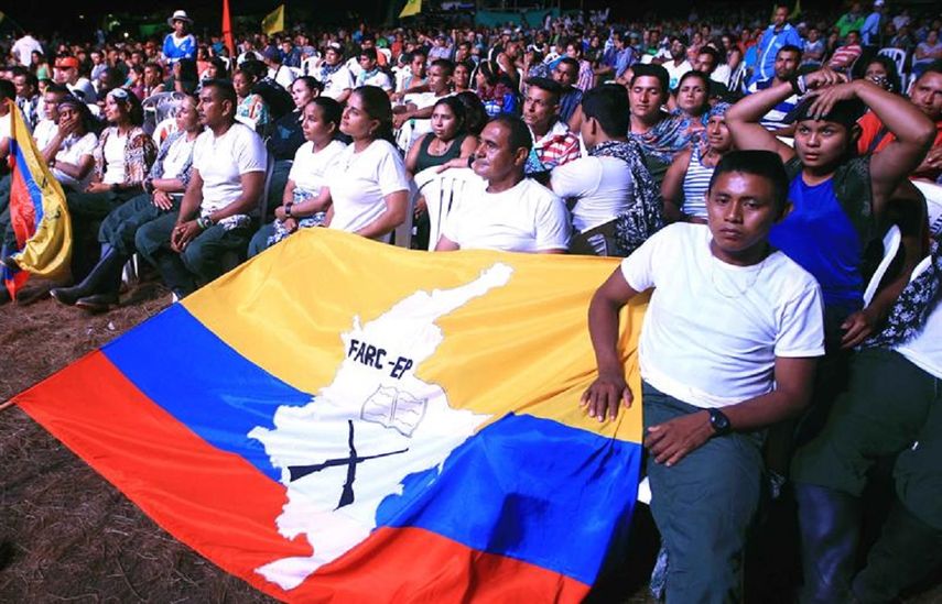 Miembros de las FARC durante la última conferencia de esa organización guerrillera antes de la firma del Acuerdo de Paz