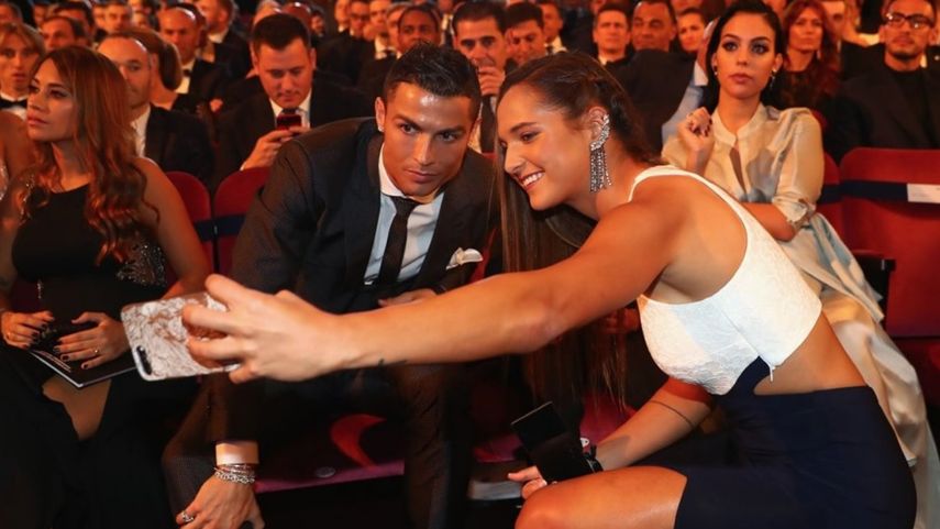Deyna Castellanos estuvo en la primera fila cerca de Cristiano Ronaldo y Lionel Messi.&nbsp;