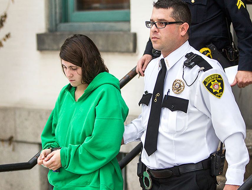 Miranda Barbour a la salida de la corte en Pensilvania. (AP Photo/PennLive.com, Christine Baker, File)