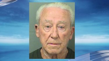 James ONeil, de 83 años, declaró a la Policía de Palm Beach que había disparado a su esposa, accidentalmente, 30 años atrás.