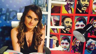 La politóloga guatemalteca Gloria Álvarez, quien se dio a conocer internacionalmente en 2014 por un contundente discurso sobre los efectos dañinos del populismo en América Latina. (FACEBOOK GLORIA ÁLVAREZ) 