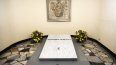 La tumba del papa emérito Benedicto XVI dentro de la Basílica de San Pedro, el domingo 8 de enero de 2023, en el Vaticano.&nbsp;