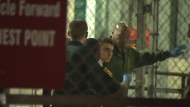 Nikolas Cruz durante su traslado a la cárcel de Broward.
