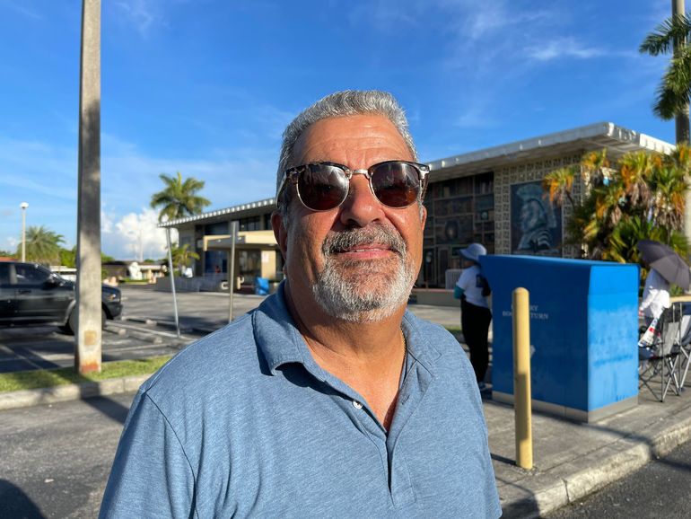 Luis Rodríguez  es residente de  Miami-Dade y vota para mejorar el precio de la gasolina, los seguros de las casas, la inflación, el control de las fronteras. 