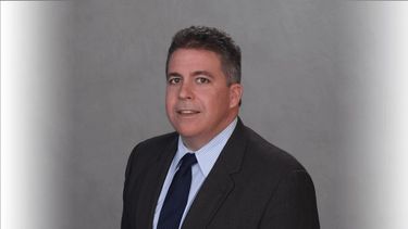 Tom Falcon, presidente actual del Club Kiwanis de La Pequeña Habana.&nbsp; &nbsp;