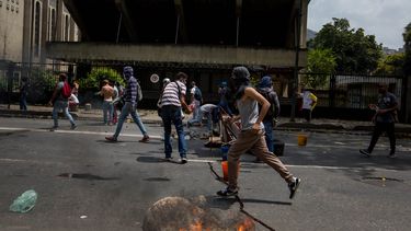 A lo largo de tres semanas se han desarrollado manifestaciones de venezolanos que protestan contra el Gobierno de Nicolás Maduro y casi todas han sido reprimidas por fuerzas de seguridad del estado.