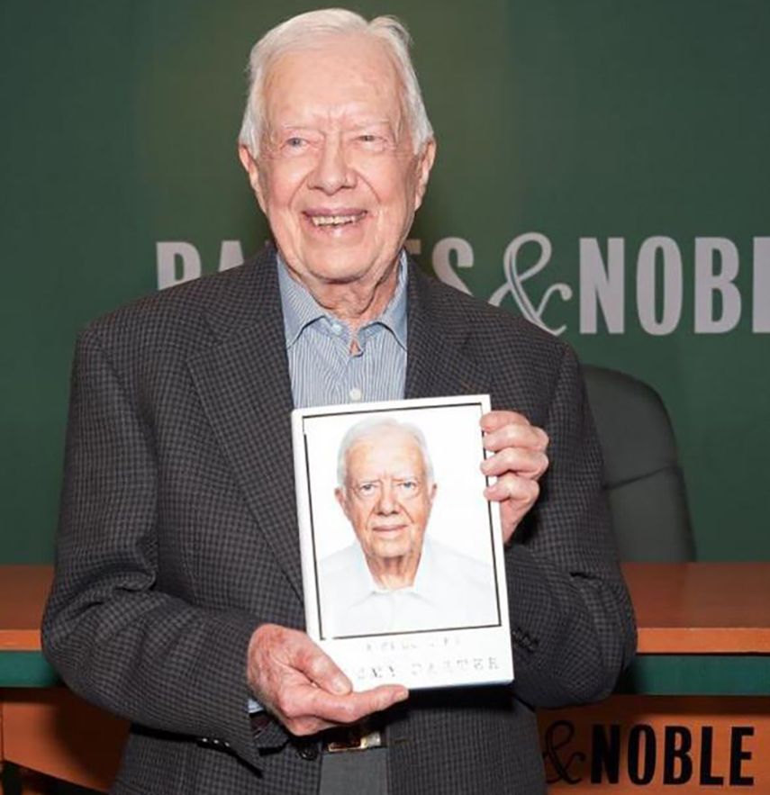 Jimmy Carter en la presentación de su libro en Nueva York. (CORTESÍA)
