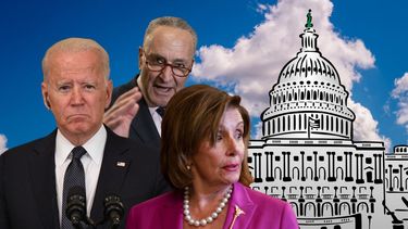 El presidente Joe Biden, la presidenta de la Cámara de Representantes Nancy Pelosi, junto al líder de la mayoría en el Senado, Chuck Schumer.