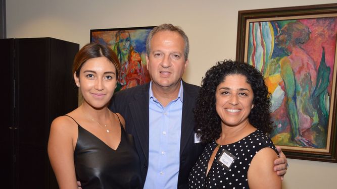 Daniella Bonavita, Robert Allen y Jessica Angarita