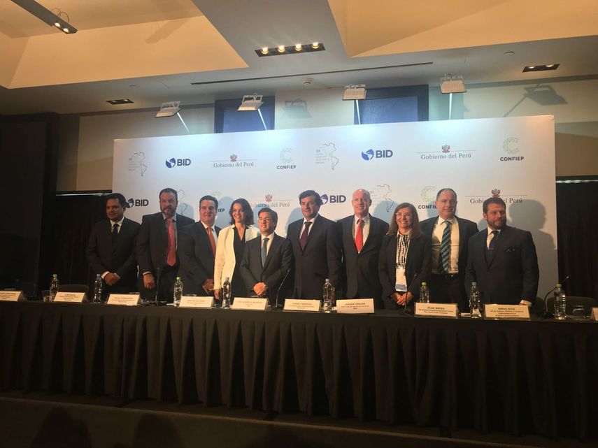 Empresas presentaron el proyecto&nbsp;#100kChallenge para ofrecer asesoría a mujeres emprendedoras.&nbsp;