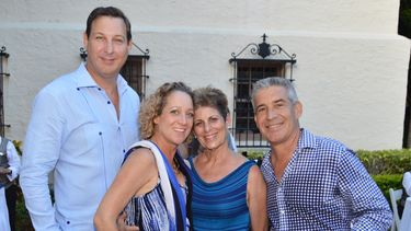 Andrés Mendoza, Cristina Mendoza, Rosa Mendoza y Nesti Mendoza