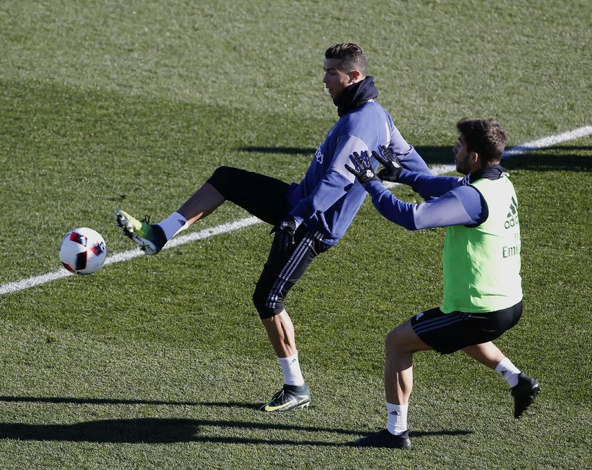 Cristiano fue uno de los jugadores que trabajó con mayor intensidad en el entrenamiento de este domingo.&nbsp;