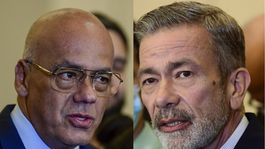 Jorge Rodrígiez, jefe de la delegación de la dictadura y Gerardo Blyde, jefe de la oposición. Ambos se vieron&nbsp; en la Mesa de Diálogo celebrada en México.&nbsp;