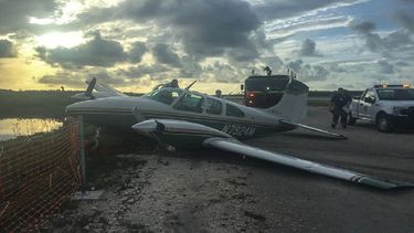 una avioneta se estrella en los cayos de la florida