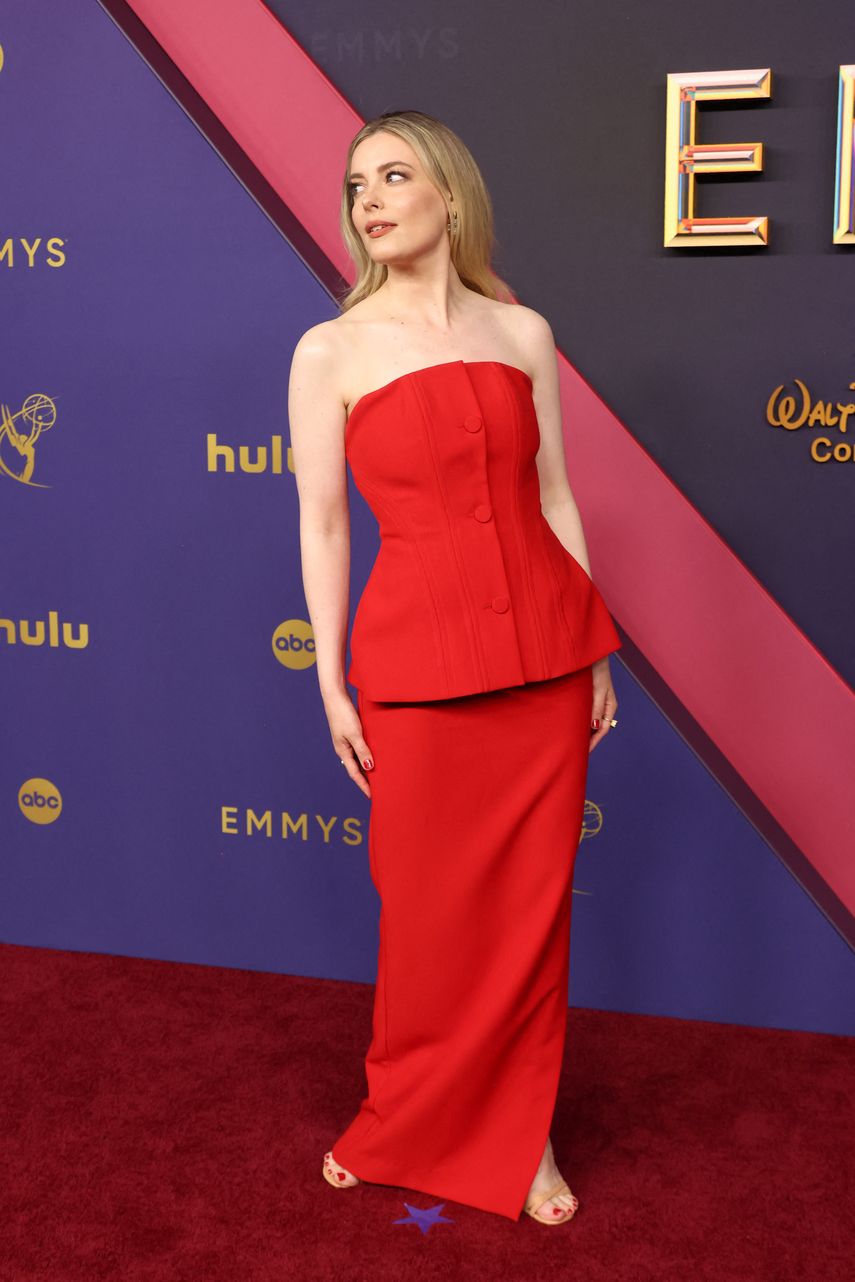 Gillian Jacobs asiste a la 76 edición de los premios Emmy en el Peacock Theatre el 15 de septiembre de 2024 en Los Ángeles, California.