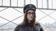 Sean Ono Lennon posa para un retrato en el piso panor&aacute;mico del Empire State Building el jueves 8 de octubre de 2020 en Nueva York.&nbsp;