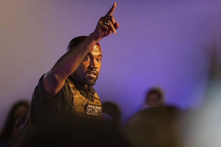 Kanye West hace su primera aparición en la campaña presidencial, el domingo 19 de julio de 2020 en North Charleston, SC. El rapero demanda a la oficina del secretario de estado de Virginia Occidental.