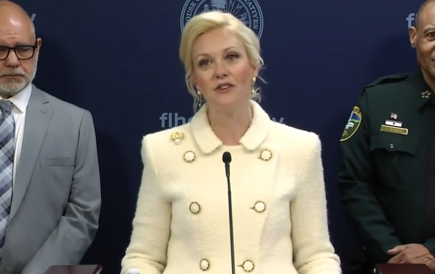 &nbsp;Melanie Griffin, secretaria del DBPR, brinda apoyo a la ley.