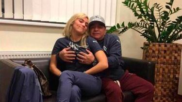 Maradona y Rocío Oliva posaron de forma destendida 