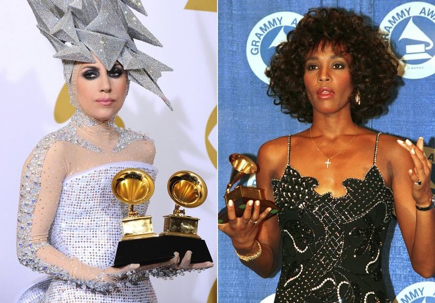 En esta combinaci&oacute;n de fotos, Lady Gaga posa tras ganar dos premios Grammy en Los Angeles el 31 de enero de 2010, izquierda, y Whitney Houston sostiene su Grammy durante la entrega de premios en Nueva York el 3 de marzo de 1988.&nbsp;
