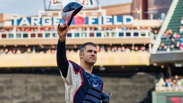 Mauer, de 35 años, aseguró que tomó la decisión tomando en cuenta temas de salud.