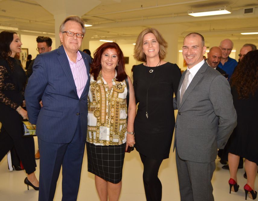 Michael y Maria Kesti , Mary Dargenis y Michael Sherwin