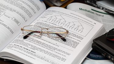 El Servicio de Impuestos Internos (IRS) incorporará una nueva deducción fiscal para contribuyentes estadounidenses mayores de 65 años