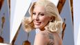 lady gaga complica su romance con los chinos al reunirse con el dalai lama