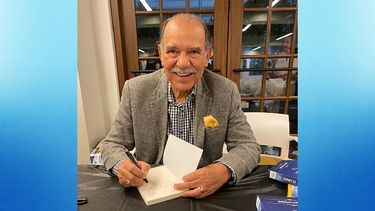 Enrique Cordoba, y su libro De la tierra del hielo a la tierra del fuego.