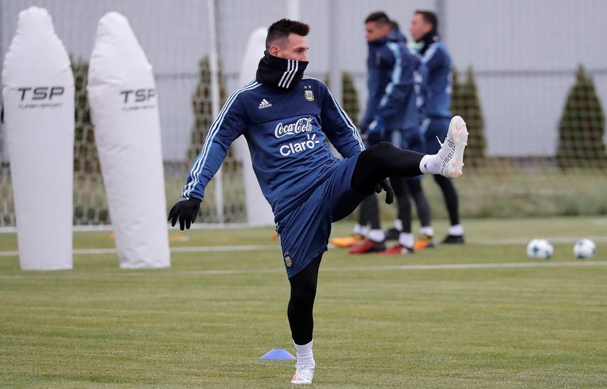 Messi se entrena junto con la selección argentina en Moscú antes del amistoso de este sábado frente a Rusia.&nbsp;
